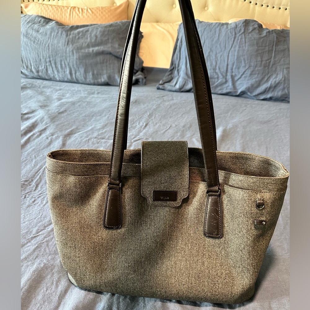 Tumi Sinclair Tegan Business‎ Tote Handbag Purse in Grey